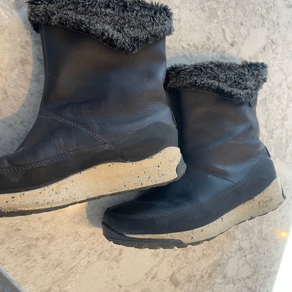 Chaco Borealis snow boots 9.5 - Picture 4 of 5